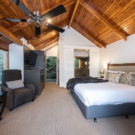 Chalet, Grand Mercure Puka Park Resort ****